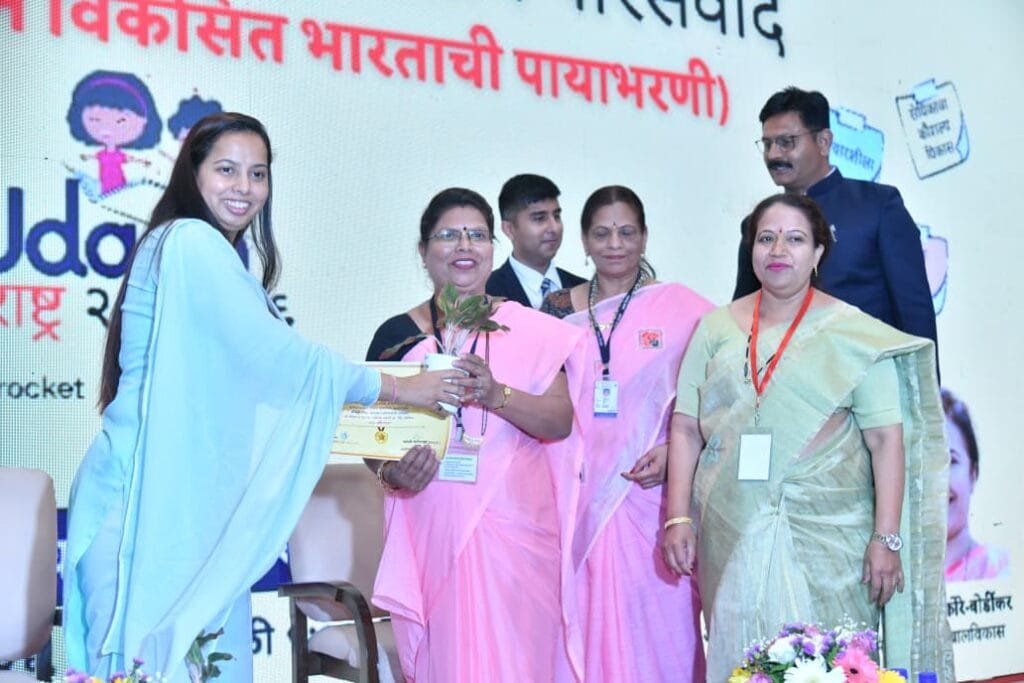 anganwadi sevika maharashtra