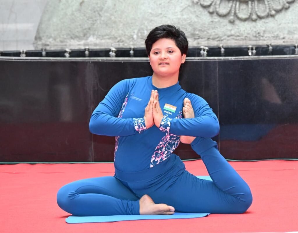 12th International Yoga Day anvi Yoga mantralay